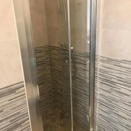 Augustus Hotel 3*