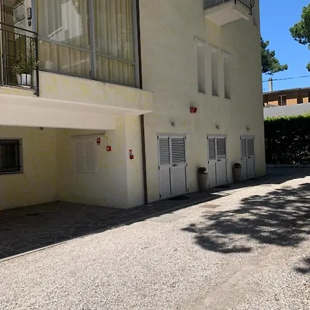 Szálloda Augustus Milano Marittima