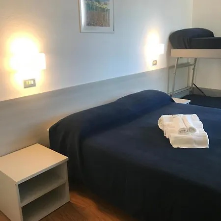 Augustus 3*