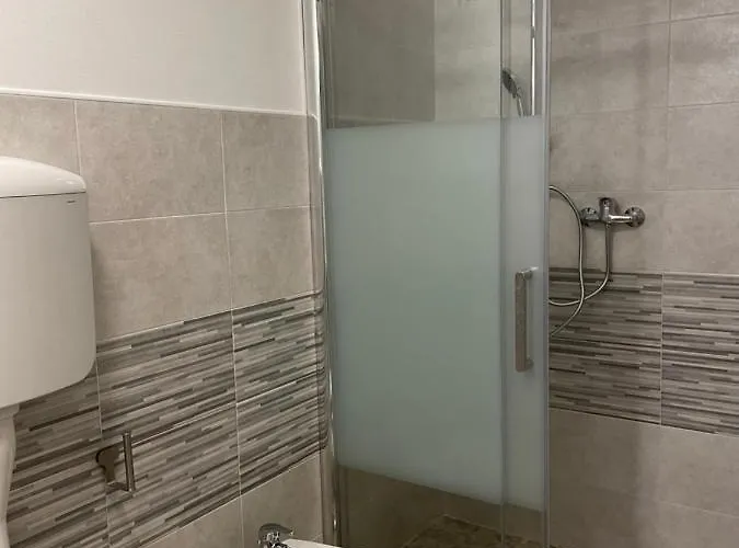 Augustus Ξενοδοχείο